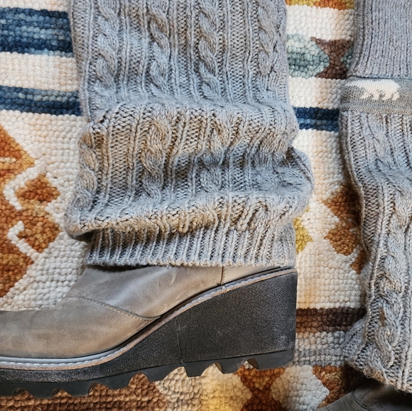 Sorel Crazy Cable Winter Boots - Picture 2 of 8